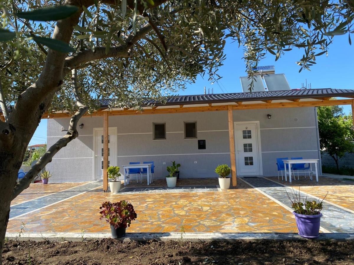 Gray&Oli Studios Vlorë Εξωτερικό φωτογραφία