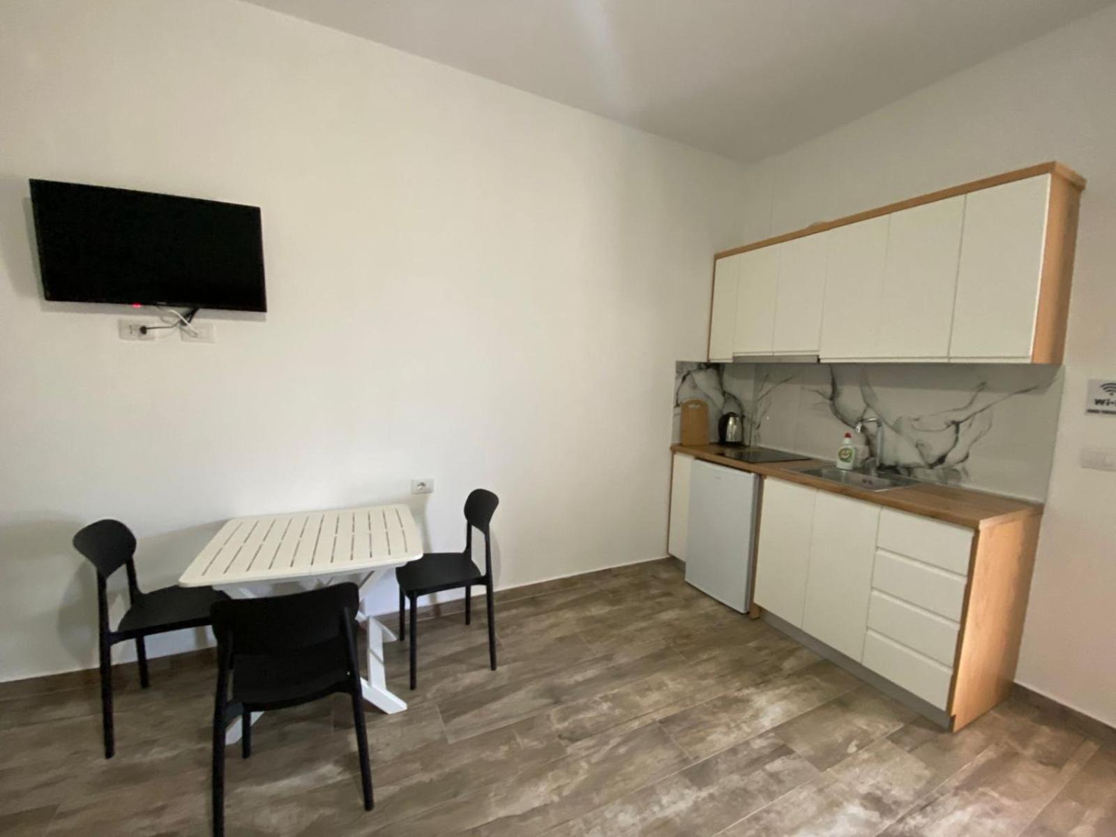 Gray&Oli Studios Vlorë Εξωτερικό φωτογραφία