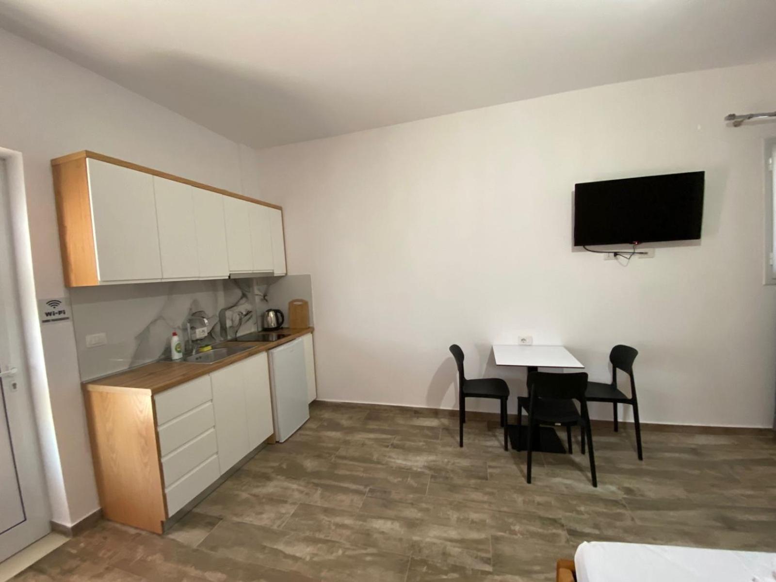 Gray&Oli Studios Vlorë Εξωτερικό φωτογραφία
